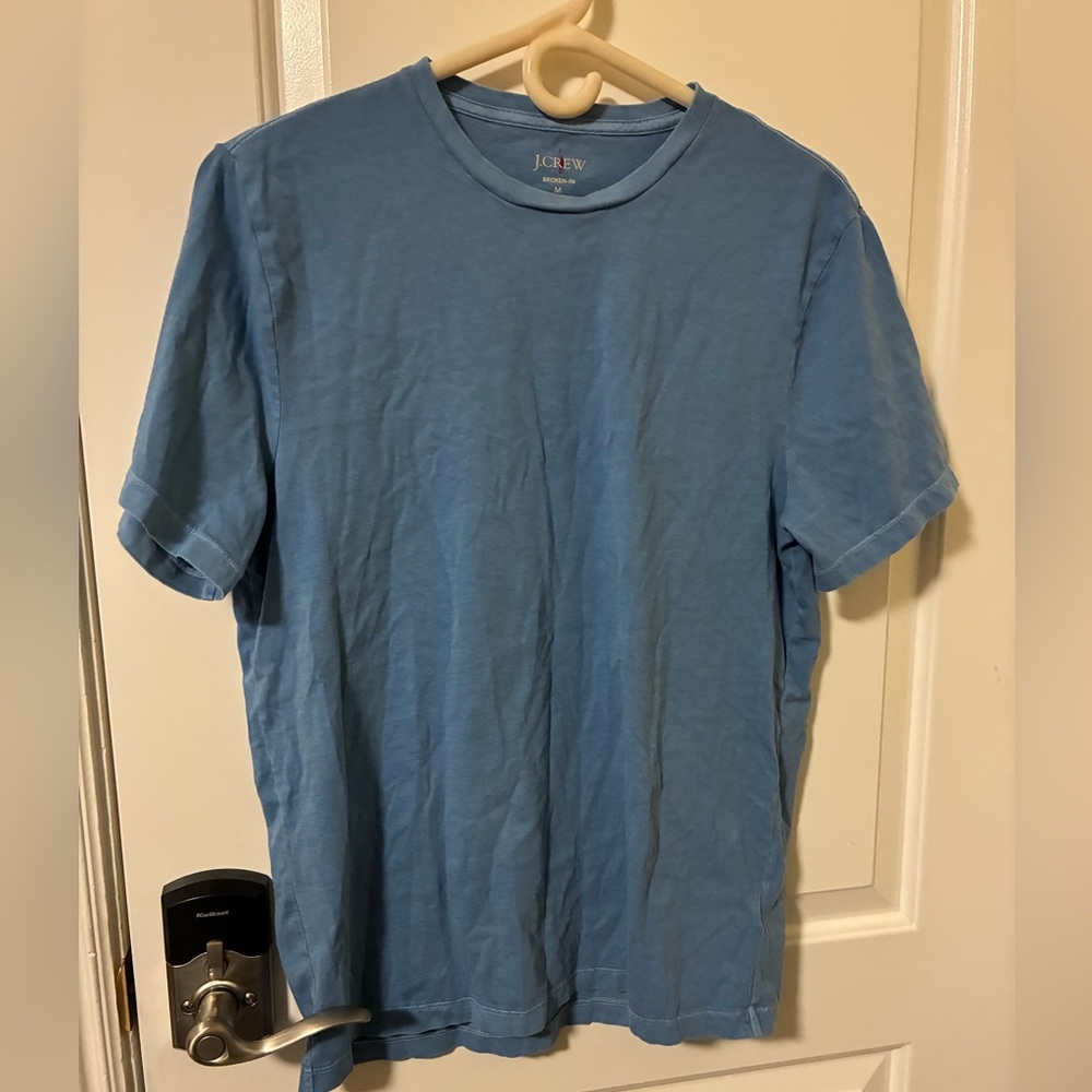 J. Crew Men’s Short Sleeve Crewneck T-Shirt in Dusty Blue